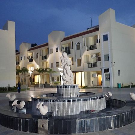 Home-Like Infinity Resort Vrindavan Exterior photo