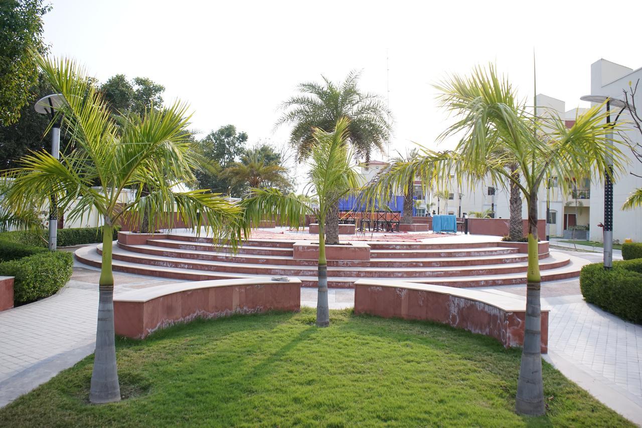 Home-Like Infinity Resort Vrindavan Exterior photo